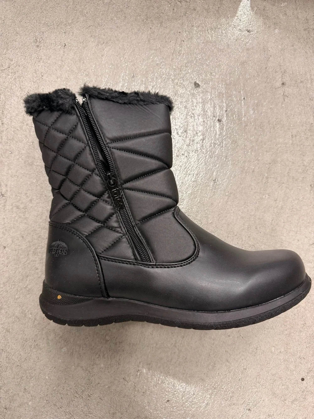 totes Black Quilted Faux-Fur Winter Mid-Calf Boots